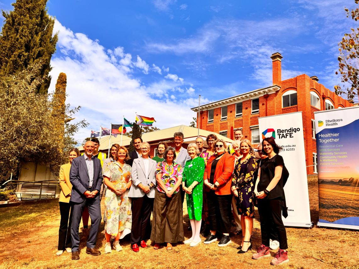 Representatives from Bendigo TAFE and Dhelkaya Health standing in front of Dhelkaya Health