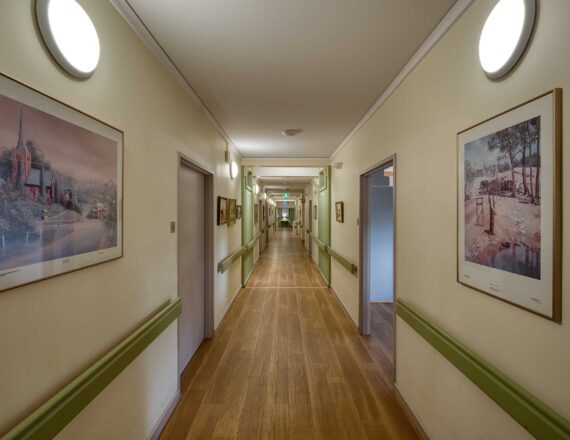 Thompson House corridor